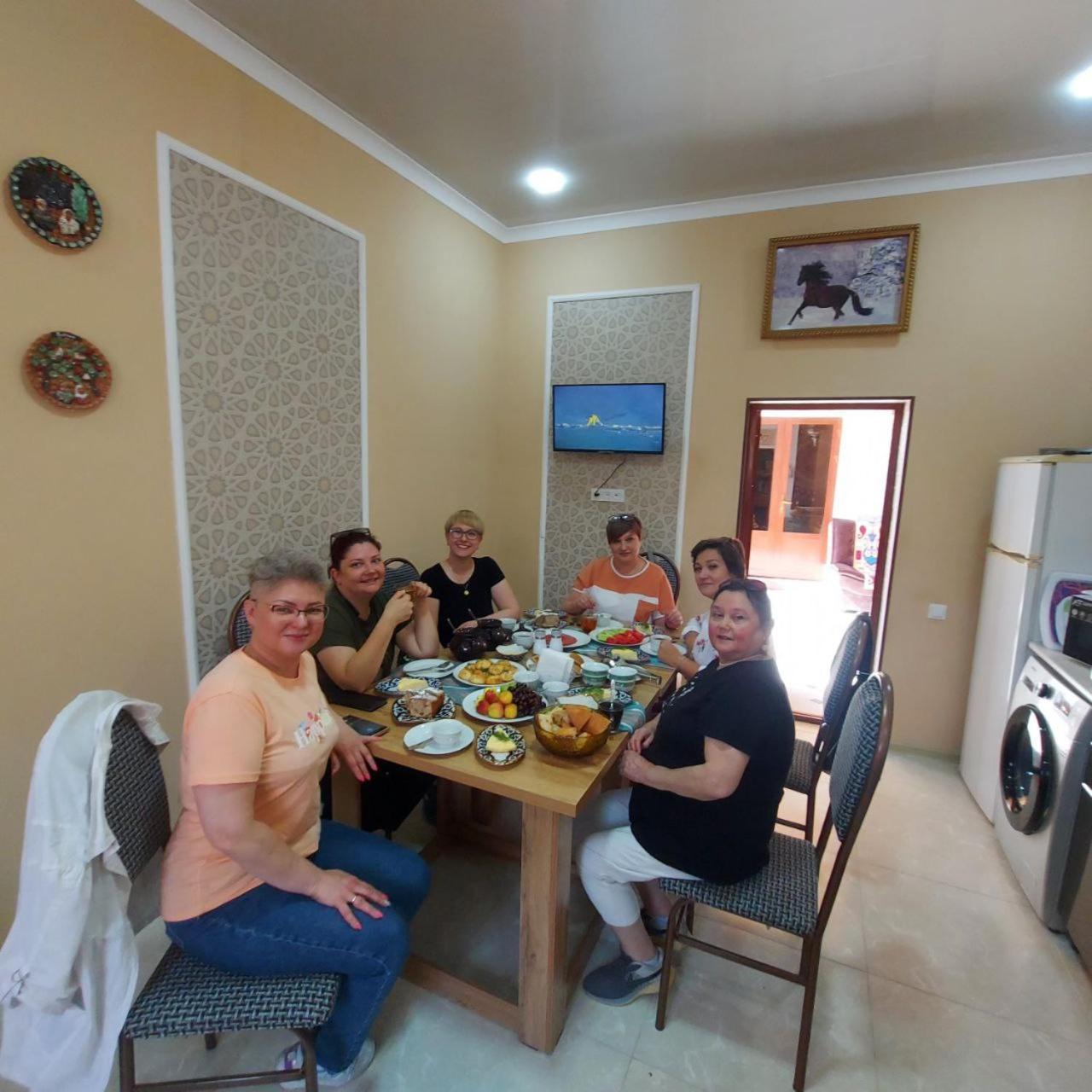 Old Safari Golden Location Guest House Buchara Exterior foto